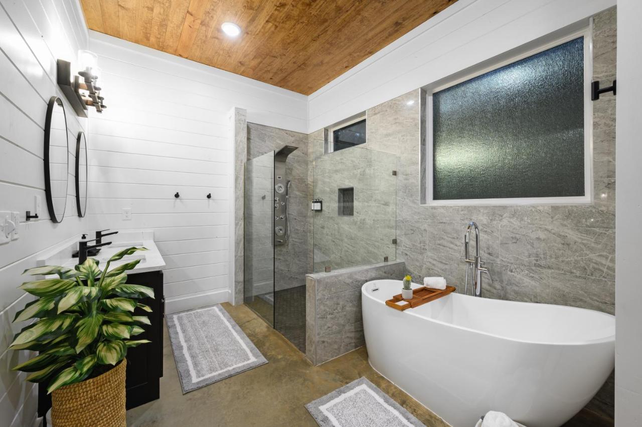 Bella Luna Cabin - Cozy Farmhouse Cabin, Private Deck, Swing Set, Fire Pit, Hot Tub Βίλα Broken Bow Εξωτερικό φωτογραφία
